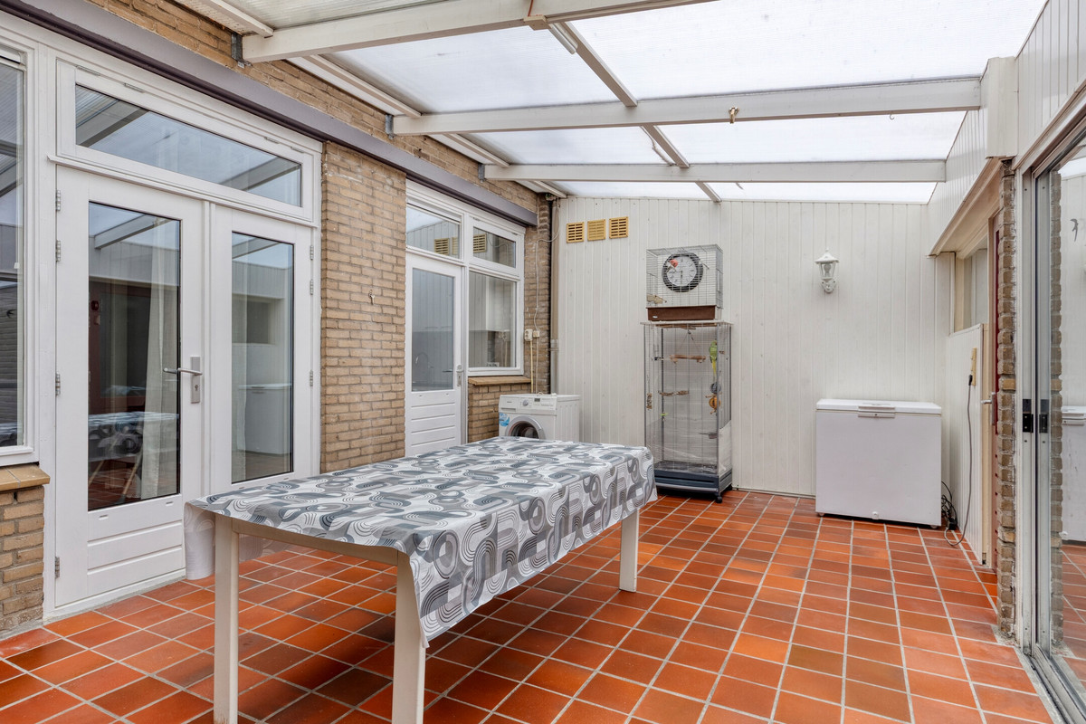 Tussenwoning te koop: Maaslaan 27, Bergen Op Zoom