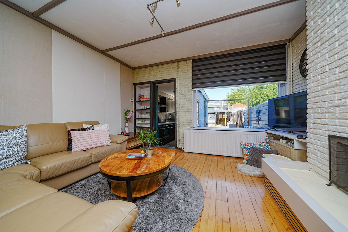 Tussenwoning te koop: C.D.Tuinenburgstraat 89, Rotterdam