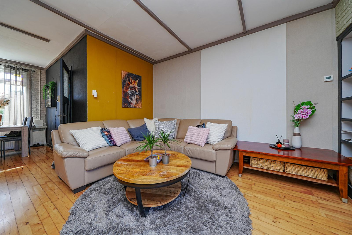 Tussenwoning te koop: C.D.Tuinenburgstraat 89, Rotterdam