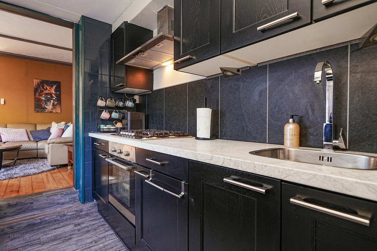 Tussenwoning te koop: C.D.Tuinenburgstraat 89, Rotterdam