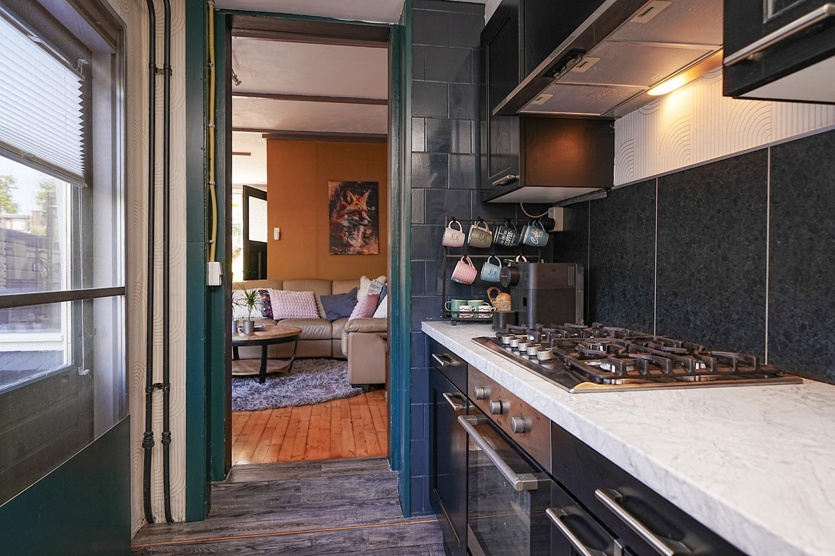 Tussenwoning te koop: C.D.Tuinenburgstraat 89, Rotterdam