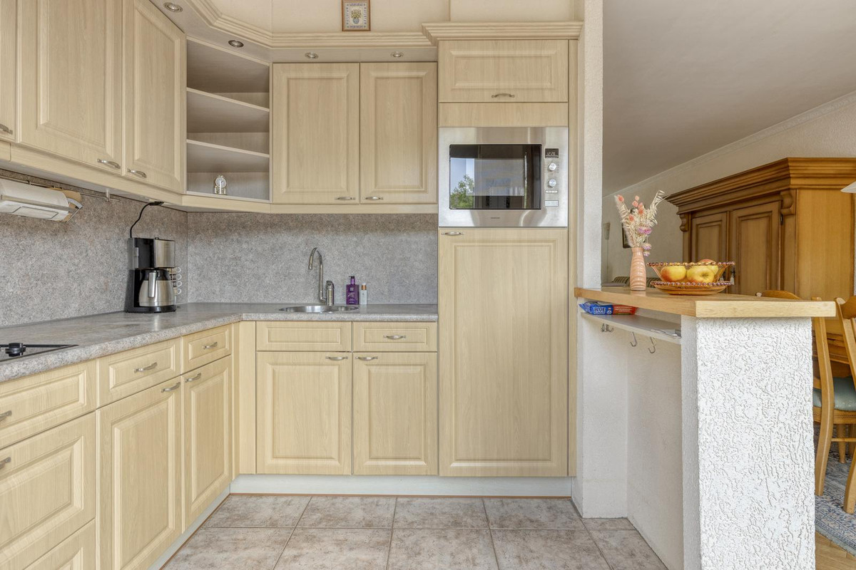 Tussenwoning te koop: Zwitserlandstraat 9, Bergen Op Zoom