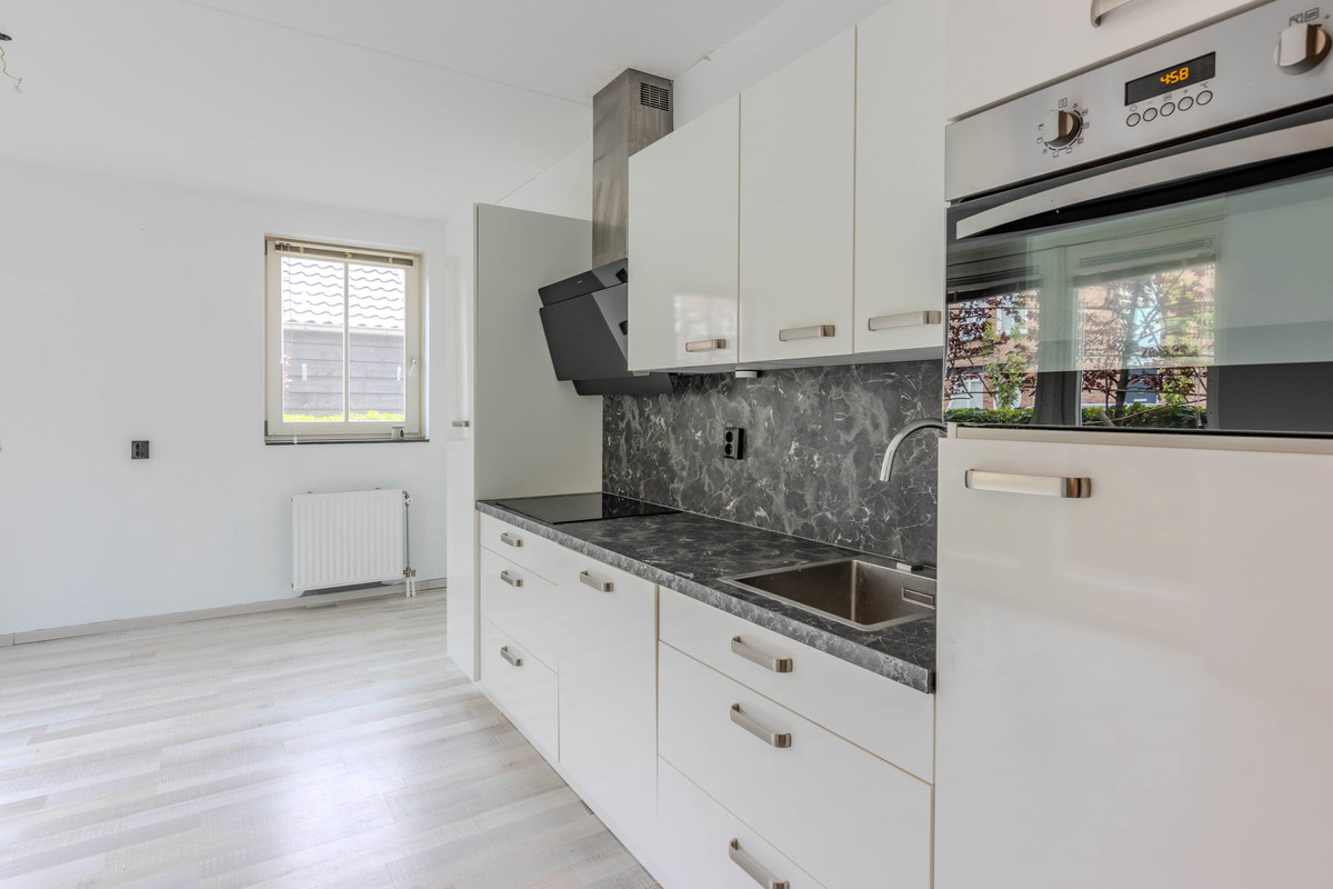 Appartement te koop: Stationsstraat 32, Spijkenisse