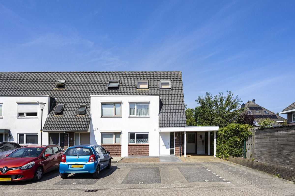 Hoekwoning te koop: Ceres 79, Bemmel