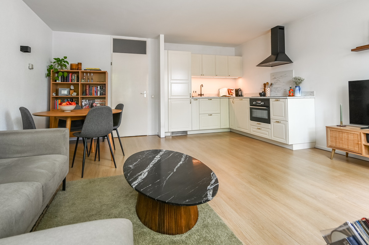 Appartement te koop: Raadhuisstraat 12, Haarlem