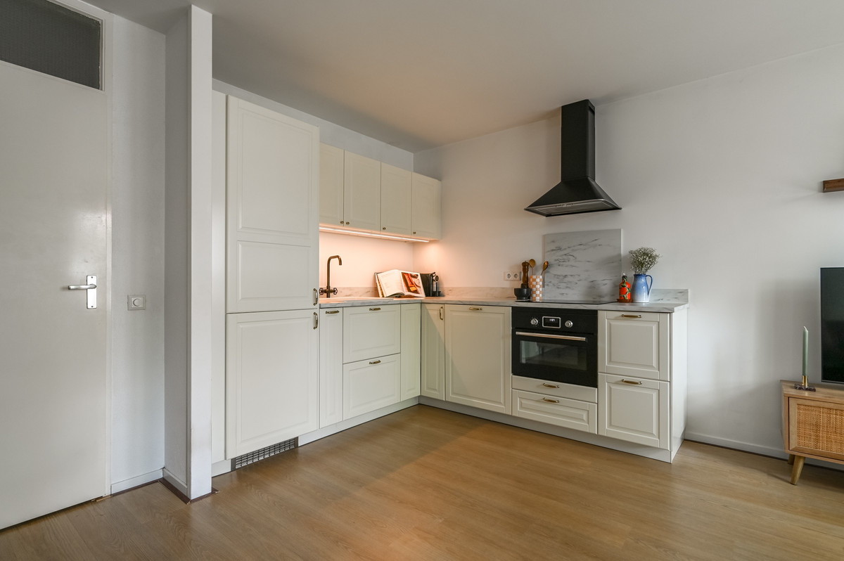 Appartement te koop: Raadhuisstraat 12, Haarlem
