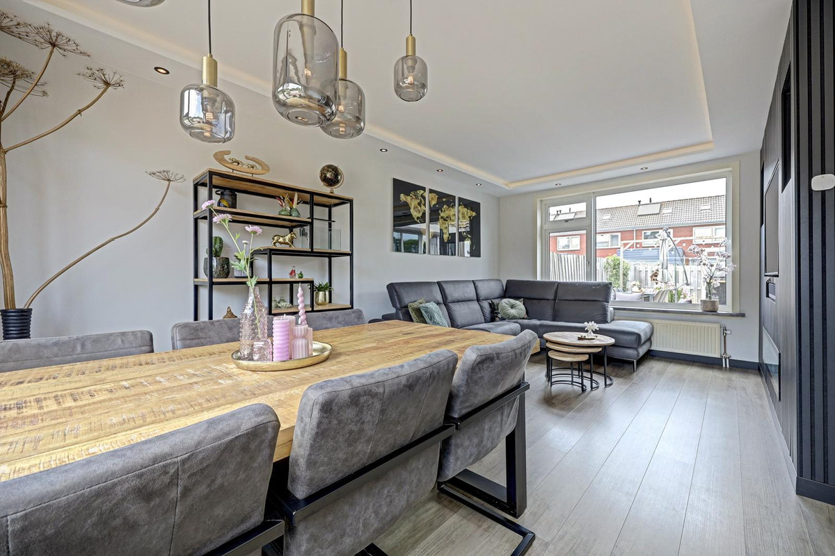 Tussenwoning te koop: Jan van Steenbergenstr 6, Gameren