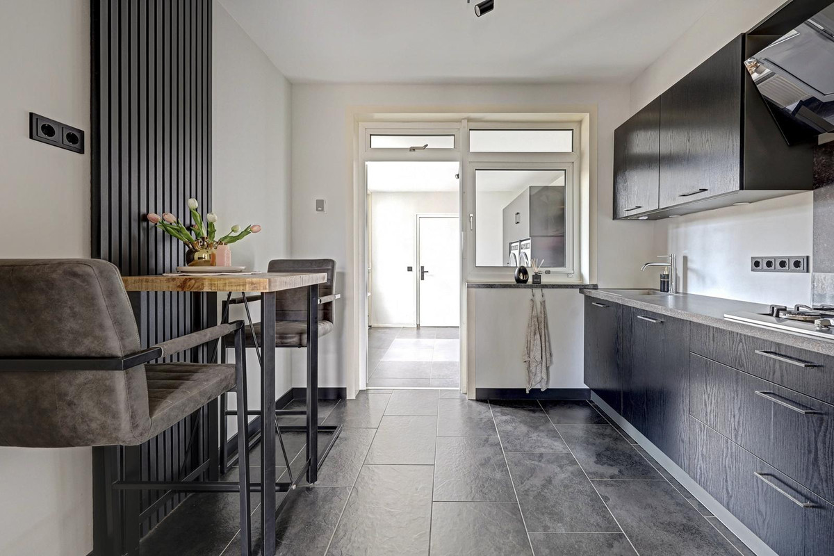 Tussenwoning te koop: Jan van Steenbergenstr 6, Gameren