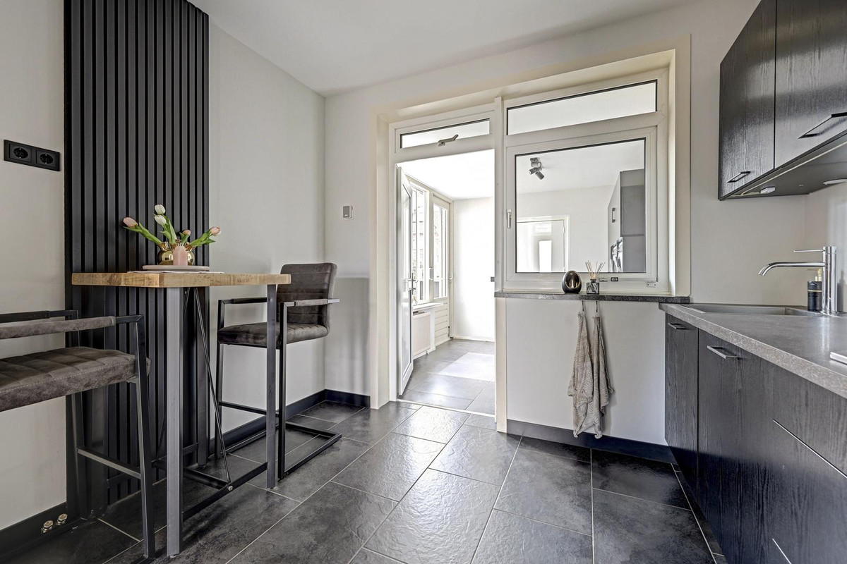 Tussenwoning te koop: Jan van Steenbergenstr 6, Gameren