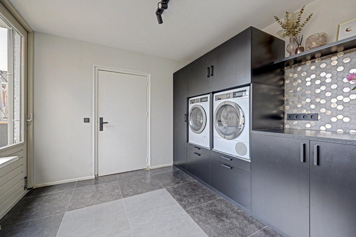 Tussenwoning te koop: Jan van Steenbergenstr 6, Gameren