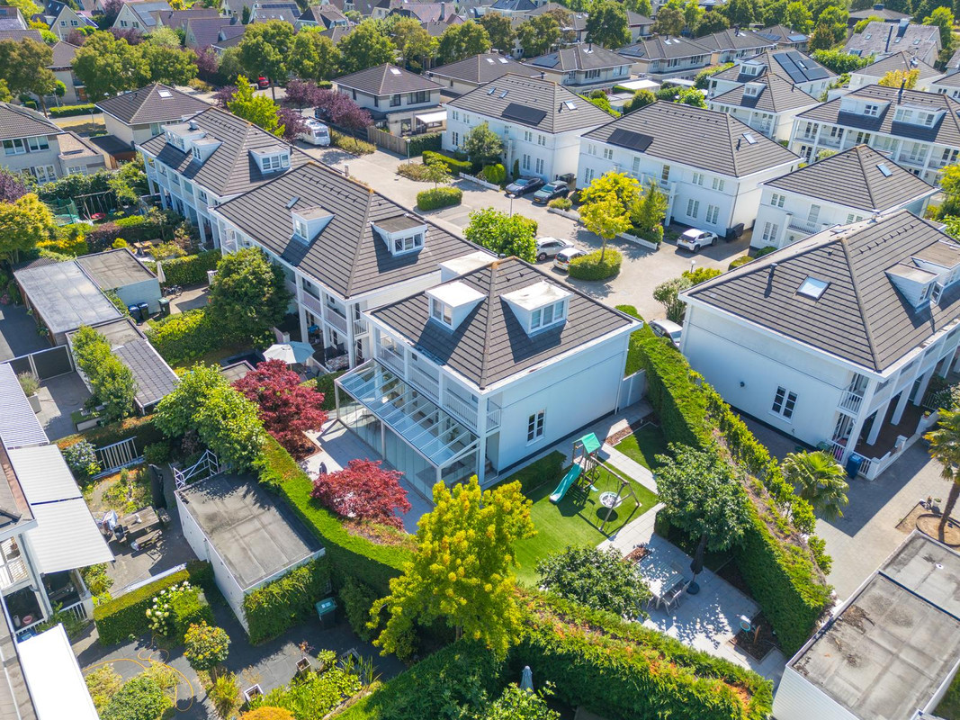 Vrijstaande woning te koop: Han G. Hoekstrahof 5, Almere