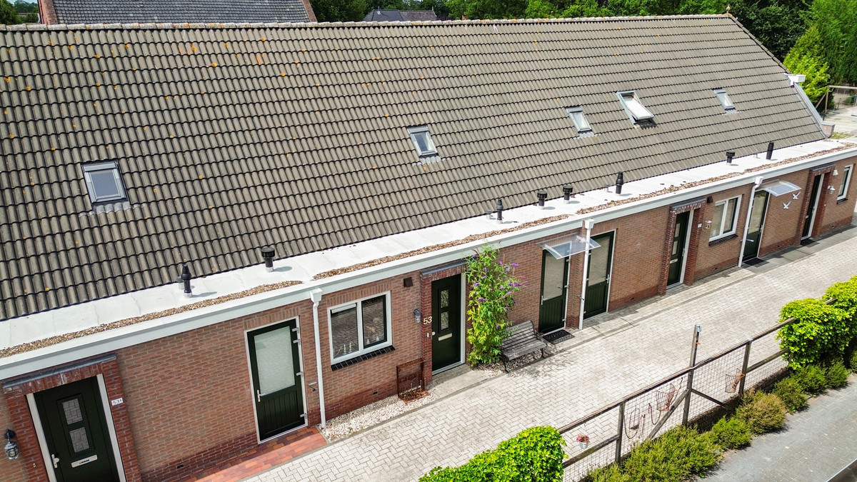 Tussenwoning te koop: Oosterweg 53, De Wilp