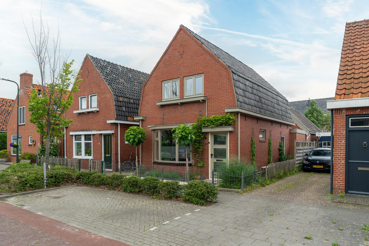 Vrijstaande woning te koop: Dirck Raphaëlsz Camphuysenstraat 37, Dokkum