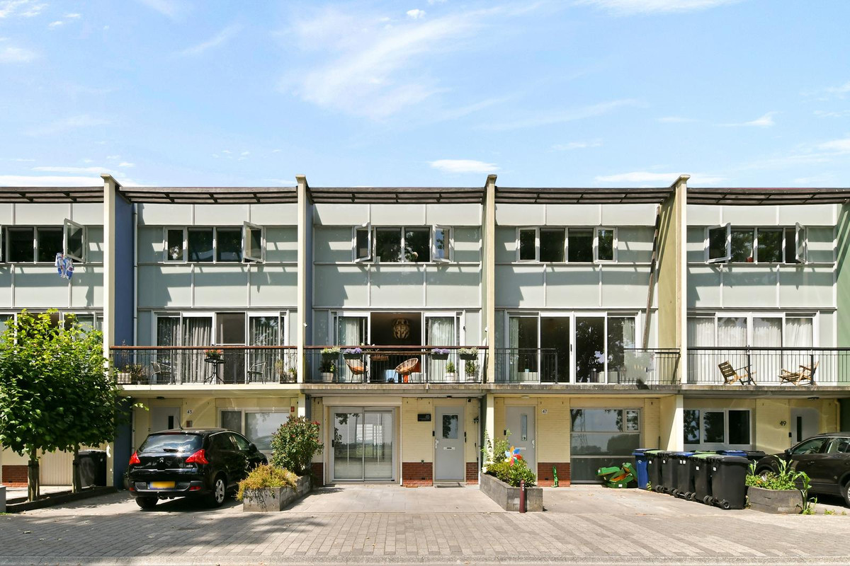 5-غرفة منزل وعائلة واحدة بمساحة 139 m²