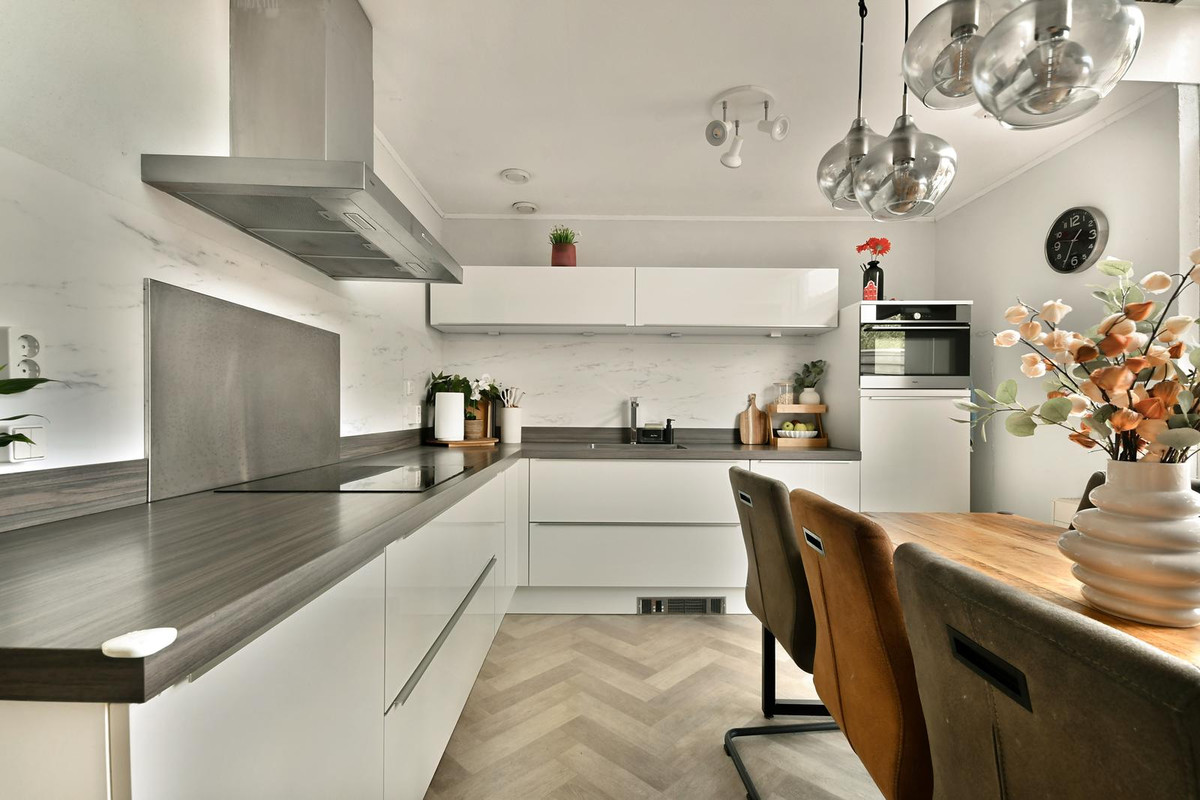 Tussenwoning te koop: Albaststraat 45, Almere