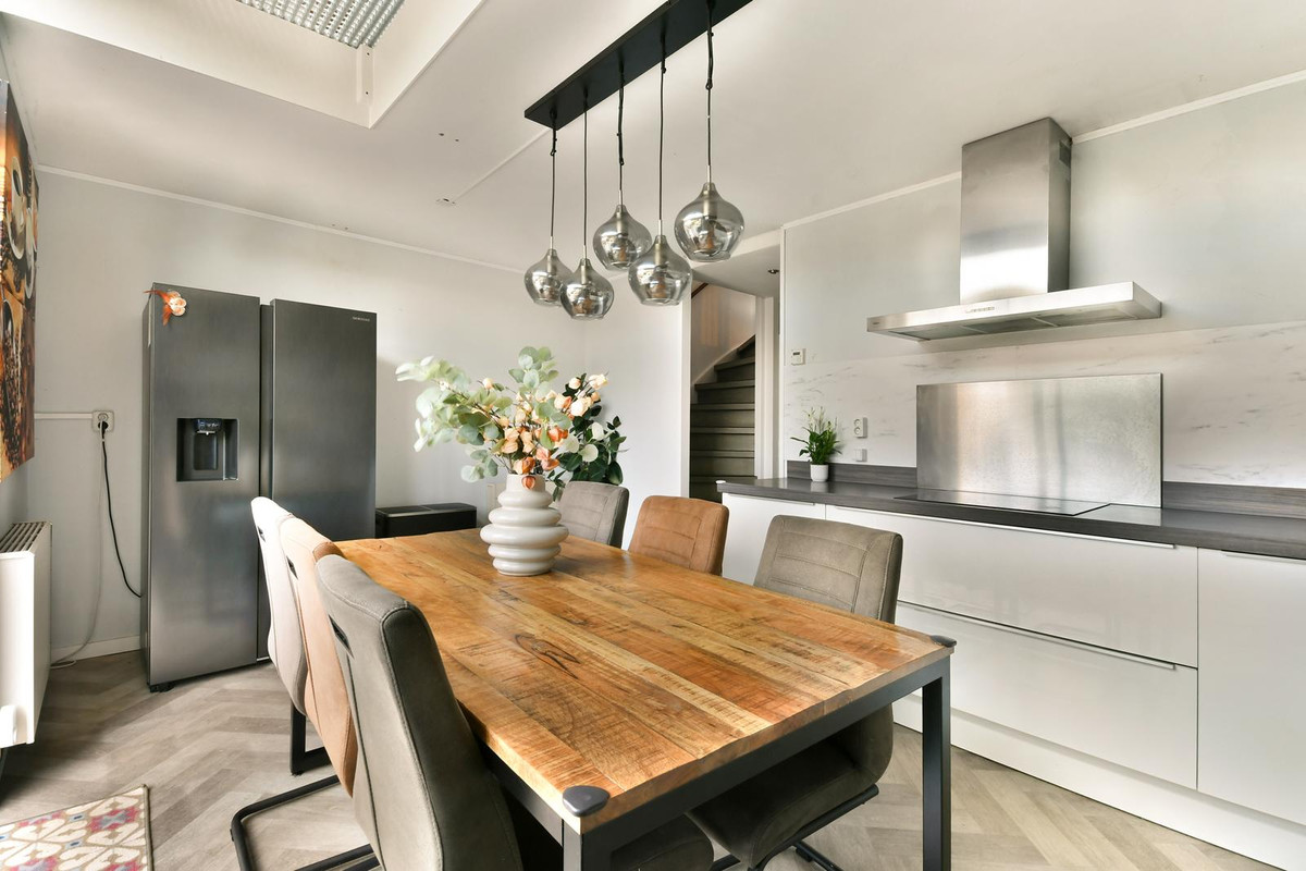 Tussenwoning te koop: Albaststraat 45, Almere