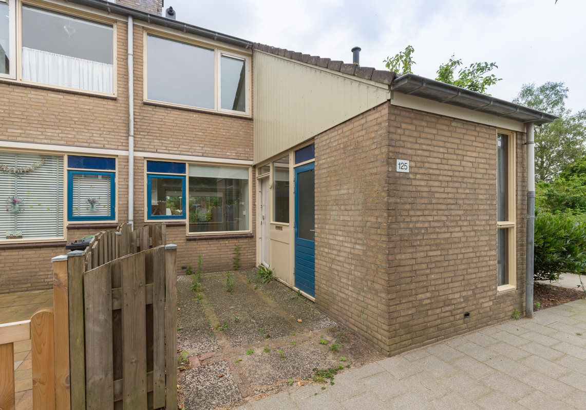 Hoekwoning te koop: Cornelis Kempenaarlaan 125, Woubrugge