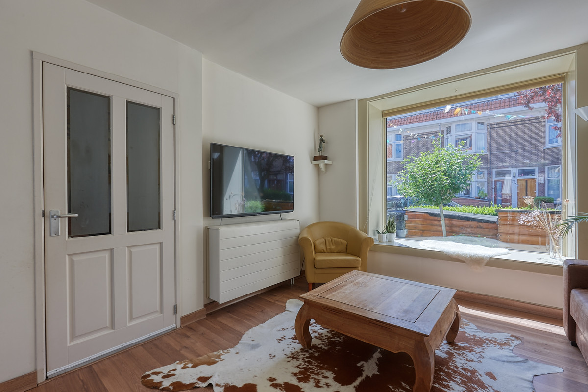 Tussenwoning te huur: Nieuwediepstraat 56, 'S-Gravenhage