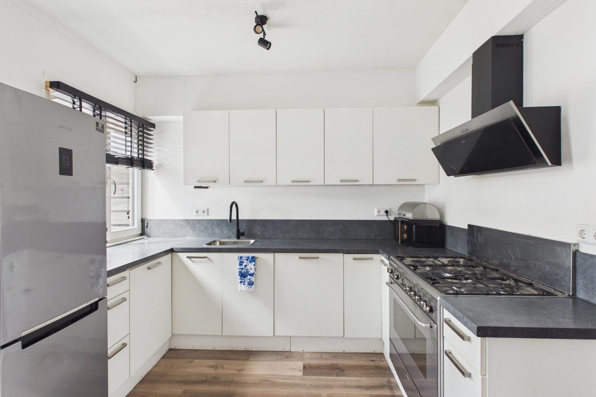 Tussenwoning te koop: Kanariesprenk 355, Vlissingen