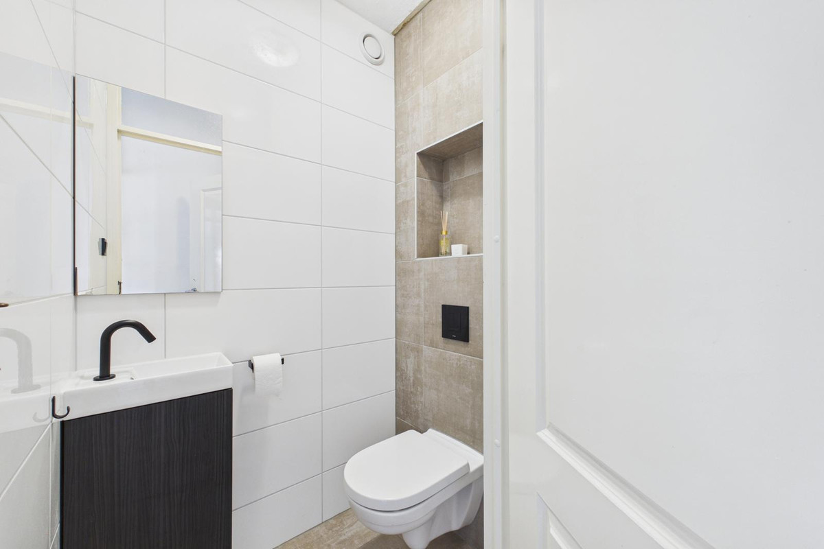 Tussenwoning te koop: Kanariesprenk 355, Vlissingen