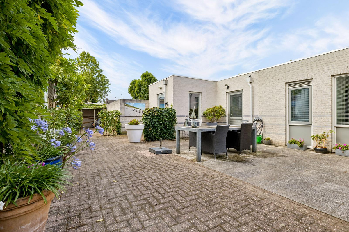Hoekwoning te koop: Vioolstraat 9, Uden
