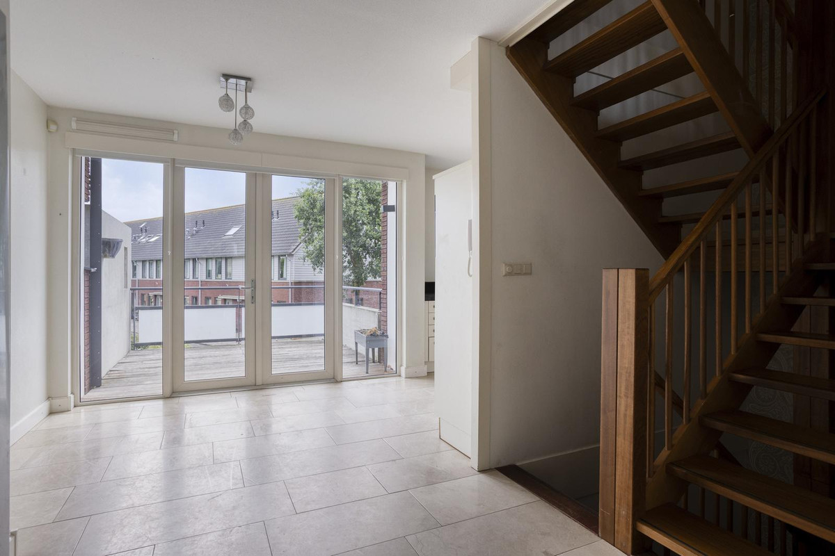 Tussenwoning te koop: Lauwers 30, Nootdorp