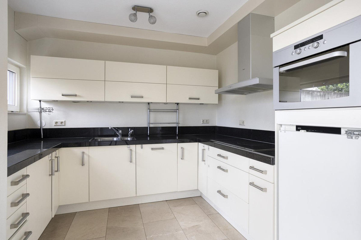 Tussenwoning te koop: Lauwers 30, Nootdorp