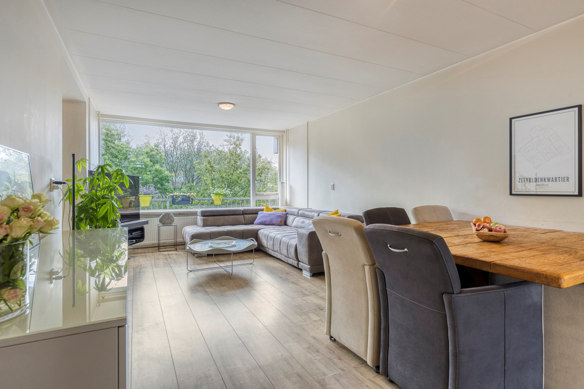 Appartement te koop: Nieuwendamlaan 128, 'S-Gravenhage