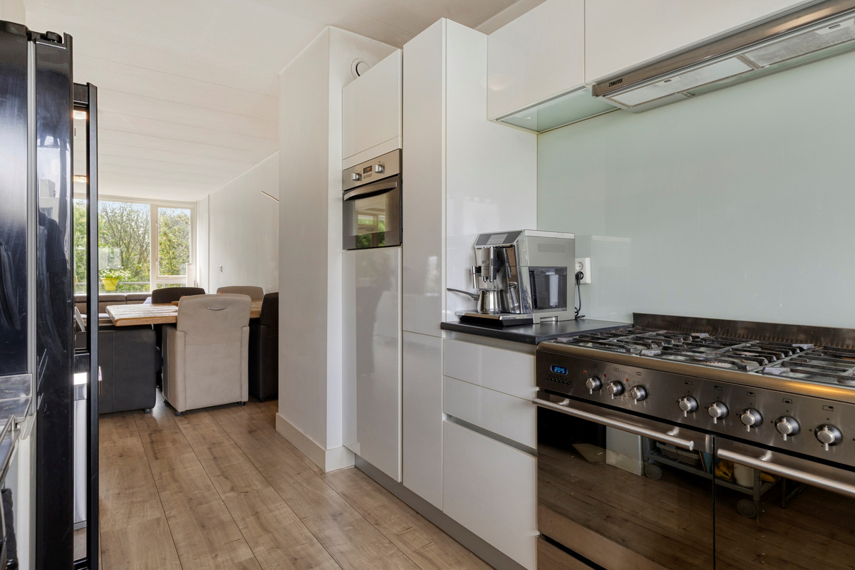 Appartement te koop: Nieuwendamlaan 128, 'S-Gravenhage