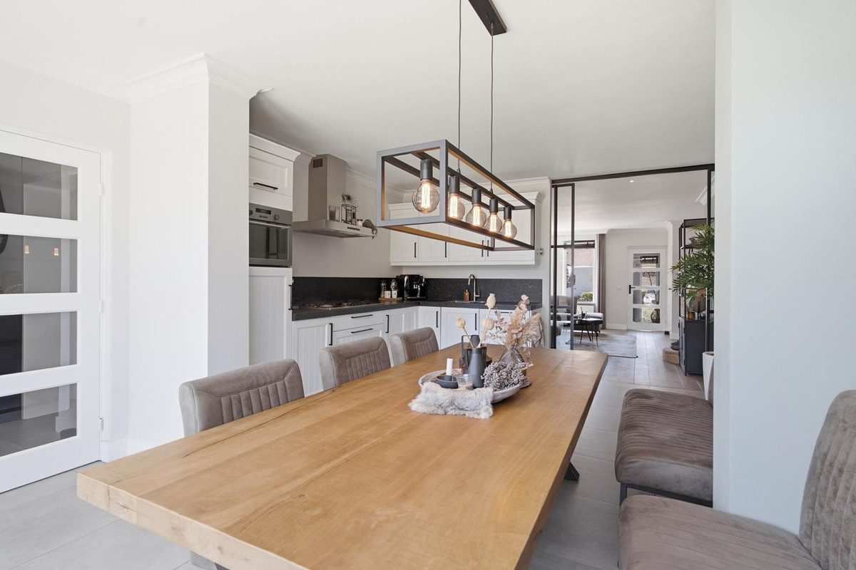 Twee-onder-één-kap te koop: Espenstraat 2, Langenboom