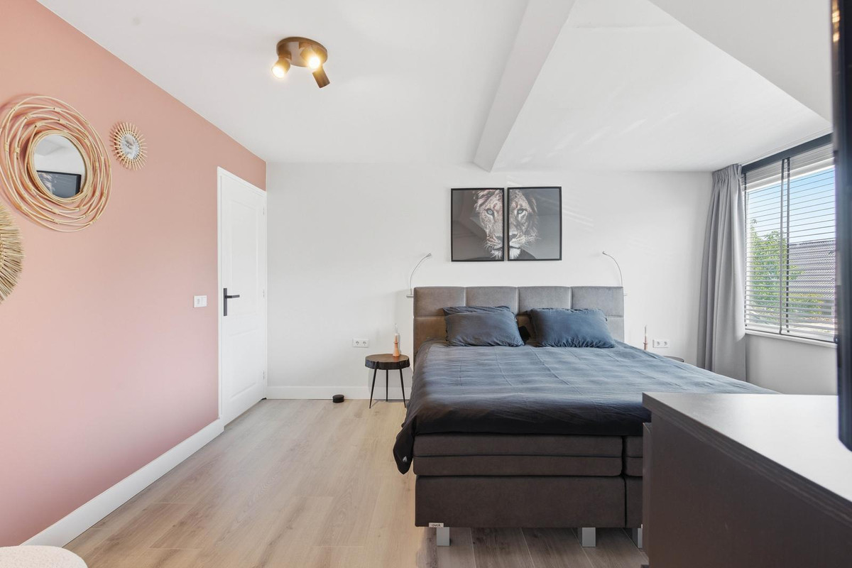 Twee-onder-één-kap te koop: Espenstraat 2, Langenboom