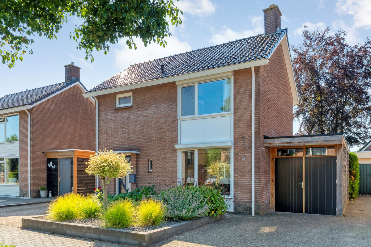 Vrijstaande woning te koop: Lage Gaardenstraat 29, Hardenberg