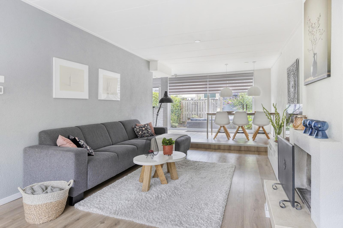 Tussenwoning te koop: Troelstrastraat 74, Moordrecht