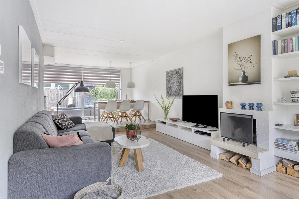 Tussenwoning te koop: Troelstrastraat 74, Moordrecht