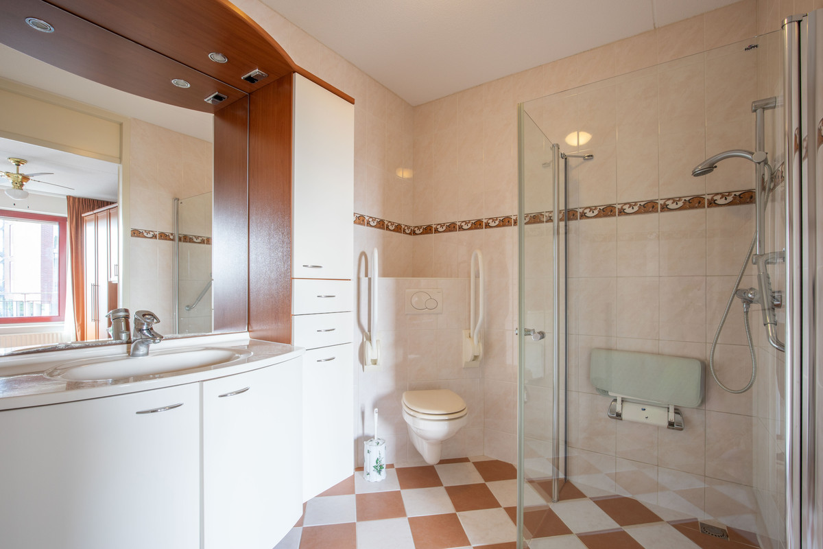 Appartement te koop: Clematisstraat 37, Aalsmeer