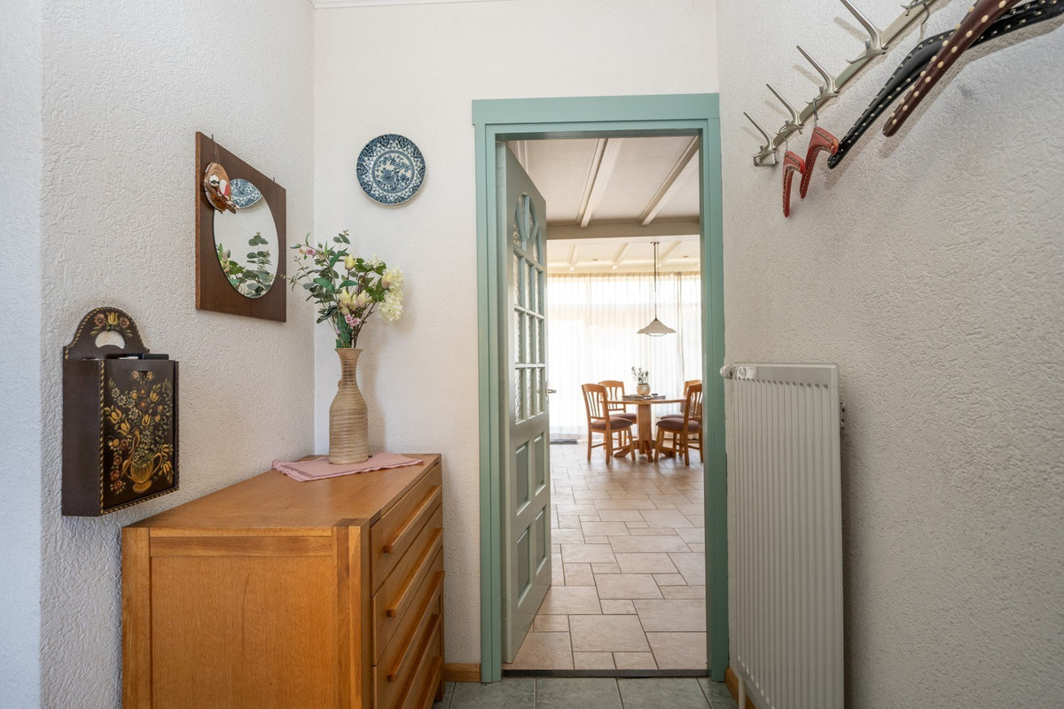 Tussenwoning te koop: Bernhardlaan 98, Den Burg