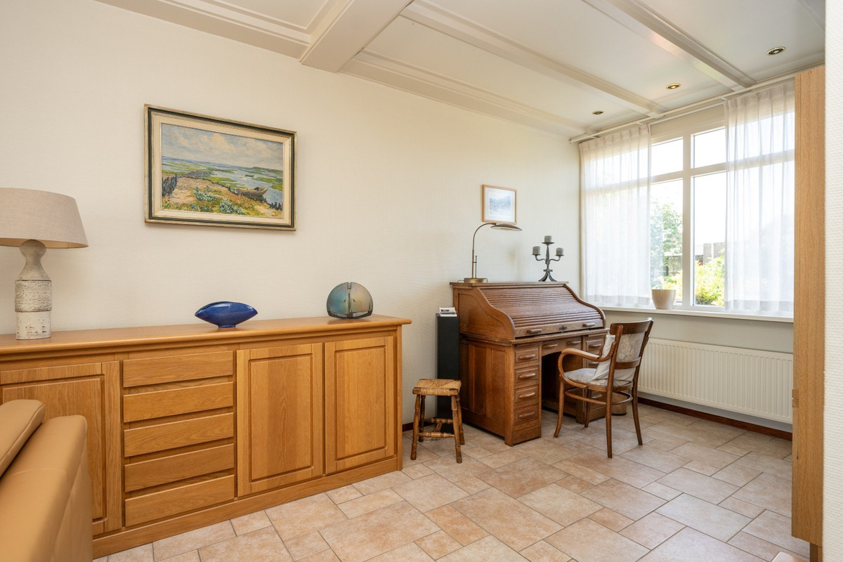 Tussenwoning te koop: Bernhardlaan 98, Den Burg