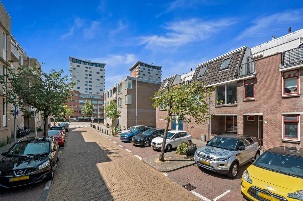Appartement te koop: Van Leeuwenhoekstraat 34, 'S-Gravenhage