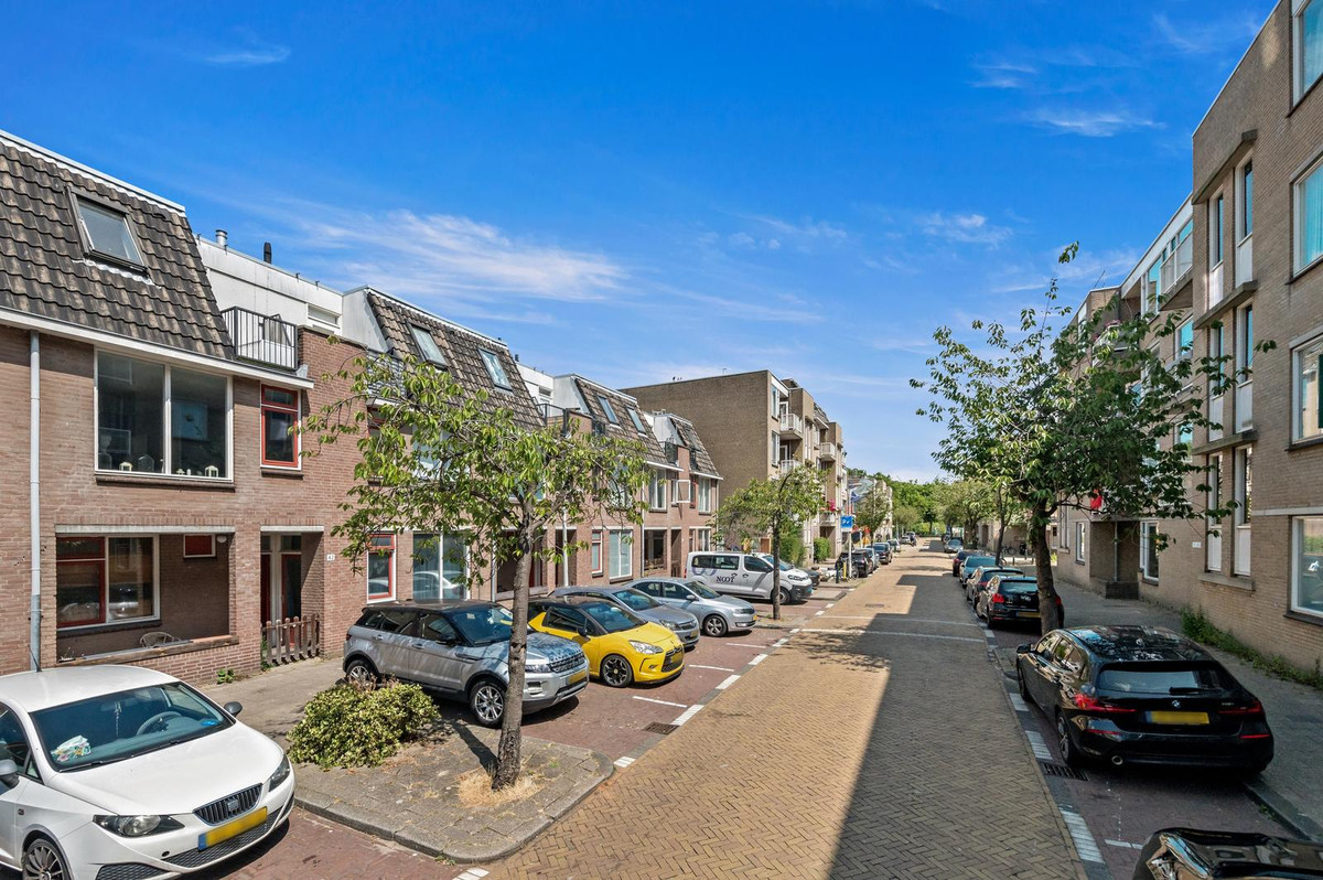 Appartement te koop: Van Leeuwenhoekstraat 34, 'S-Gravenhage