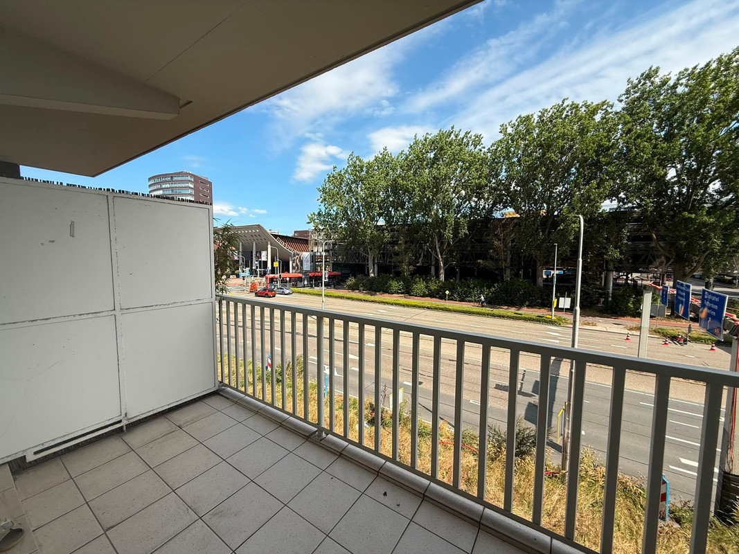 Appartement te huur: Mr. F.A. van Hallweg 102, Amstelveen