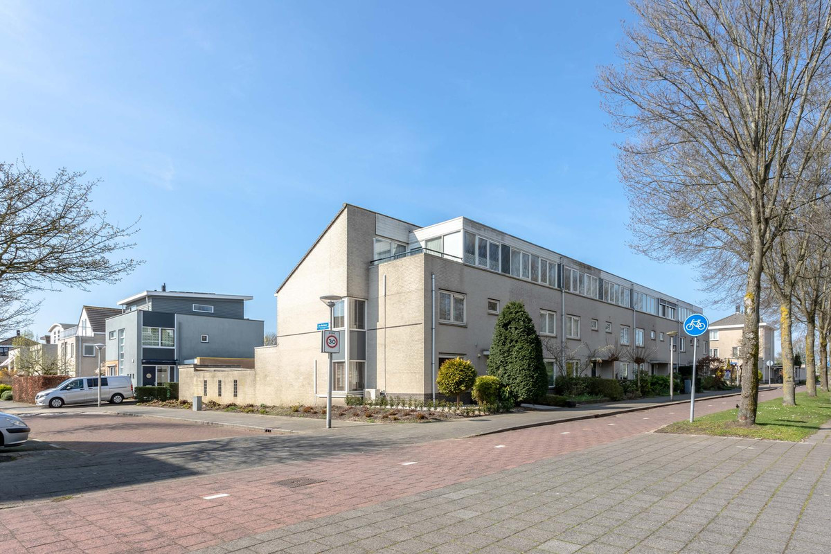 Tussenwoning te huur: Marshallsingel 34, Amstelveen