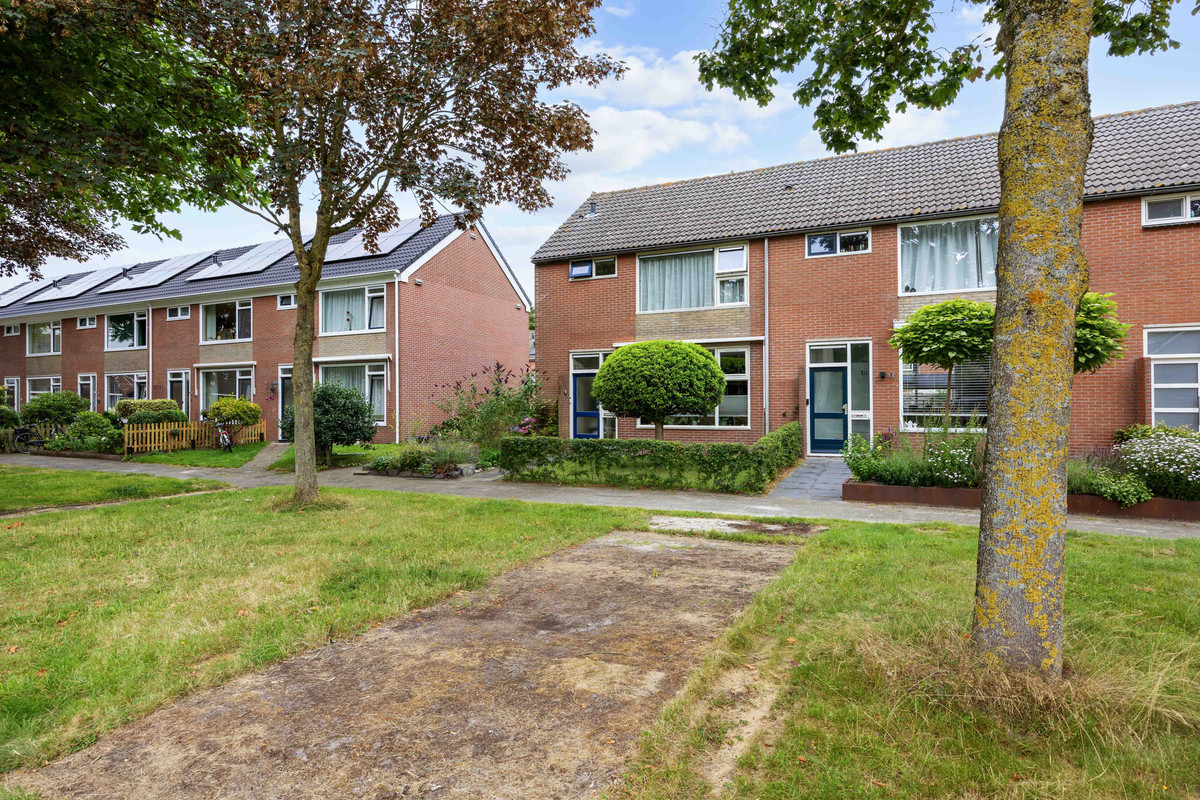 Hoekwoning te koop: Esdoornlaan 12, Marum