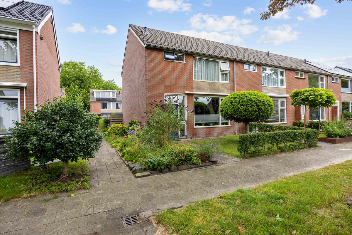 Hoekwoning te koop: Esdoornlaan 12, Marum