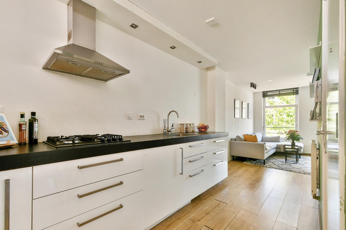 Studio te koop: Ten Katestraat 57-3, Amsterdam