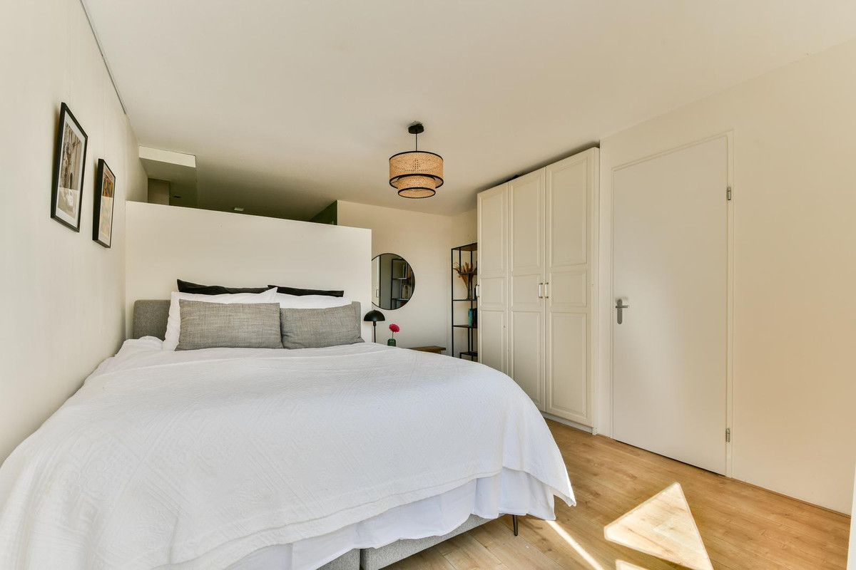 Studio te koop: Ten Katestraat 57-3, Amsterdam