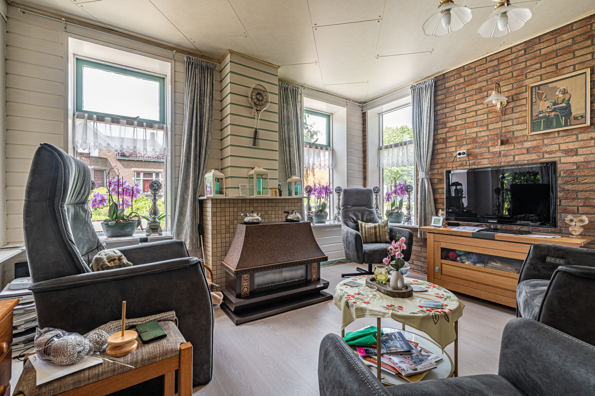 Vrijstaande woning te koop: Hoofdweg 20, Midwolda