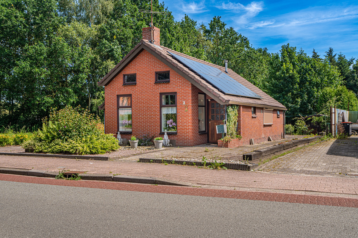 Vrijstaande woning te koop: Hoofdweg 20, Midwolda