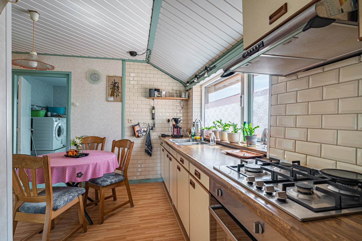 Vrijstaande woning te koop: Hoofdweg 20, Midwolda
