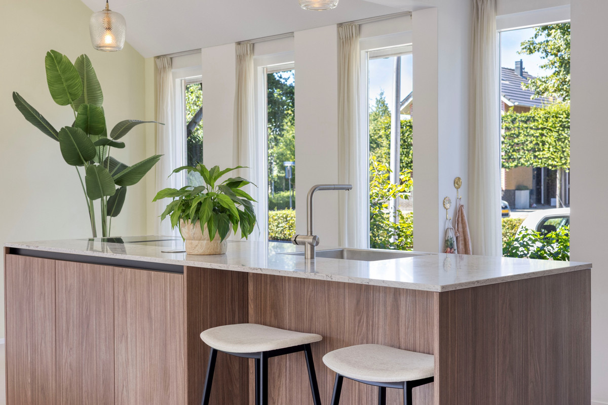 Tussenwoning te koop: Amandelgaarde 133, Hendrik-Ido-Ambacht