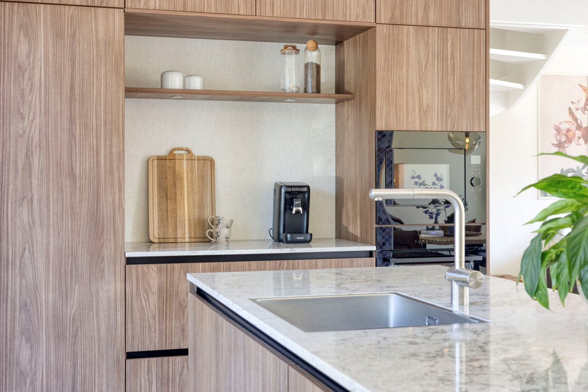 Tussenwoning te koop: Amandelgaarde 133, Hendrik-Ido-Ambacht